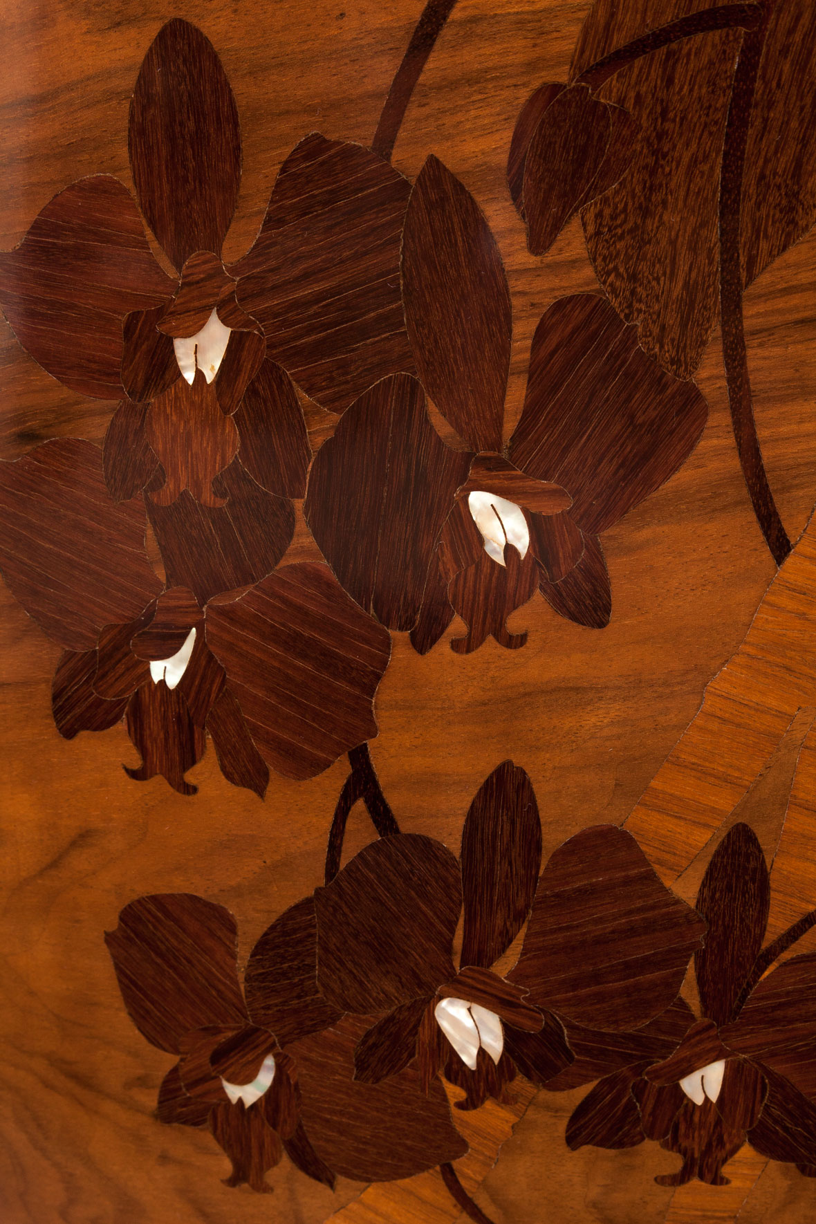 Majorelle 'Aux Nenuphars' Corner Cabinet